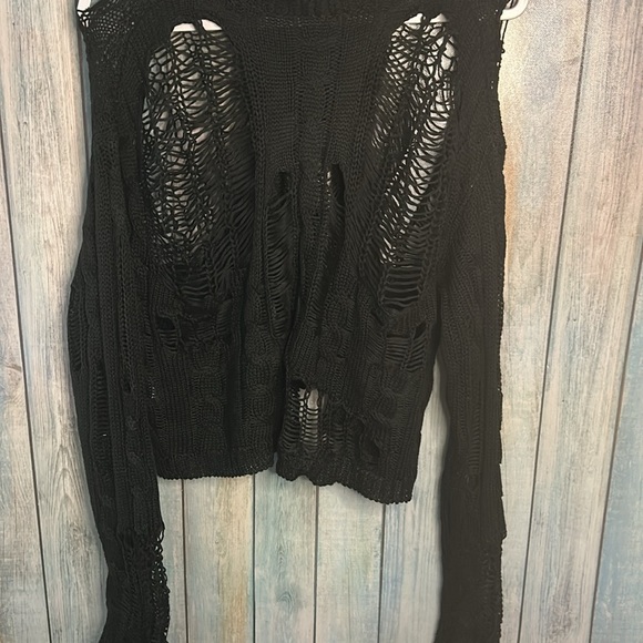Distressed Skull Sweater - Picture 4 of 4